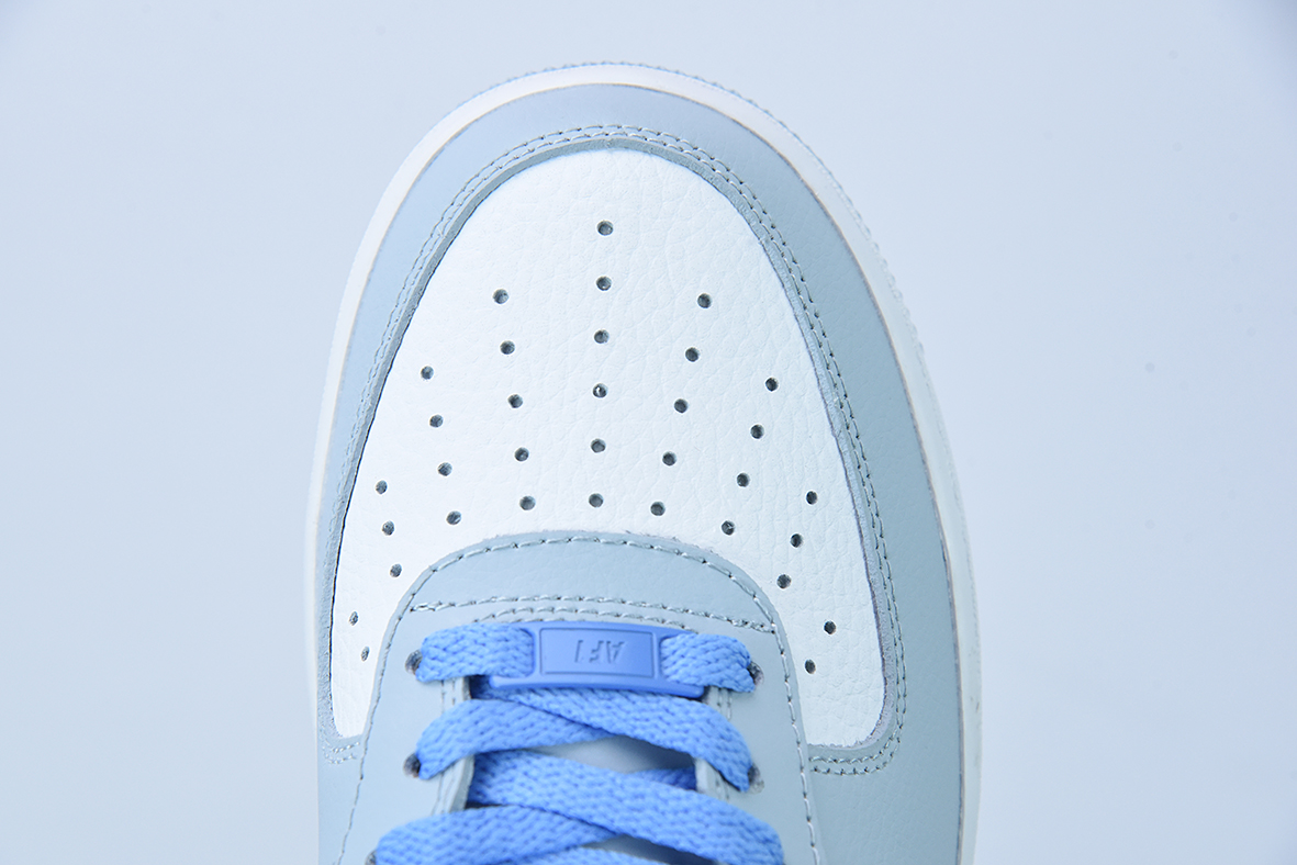 나이키 에어 포스 1 로우 07 애니버서리 에어 포스 1 아이템 번호: CW1888-609 사이즈: 36-44