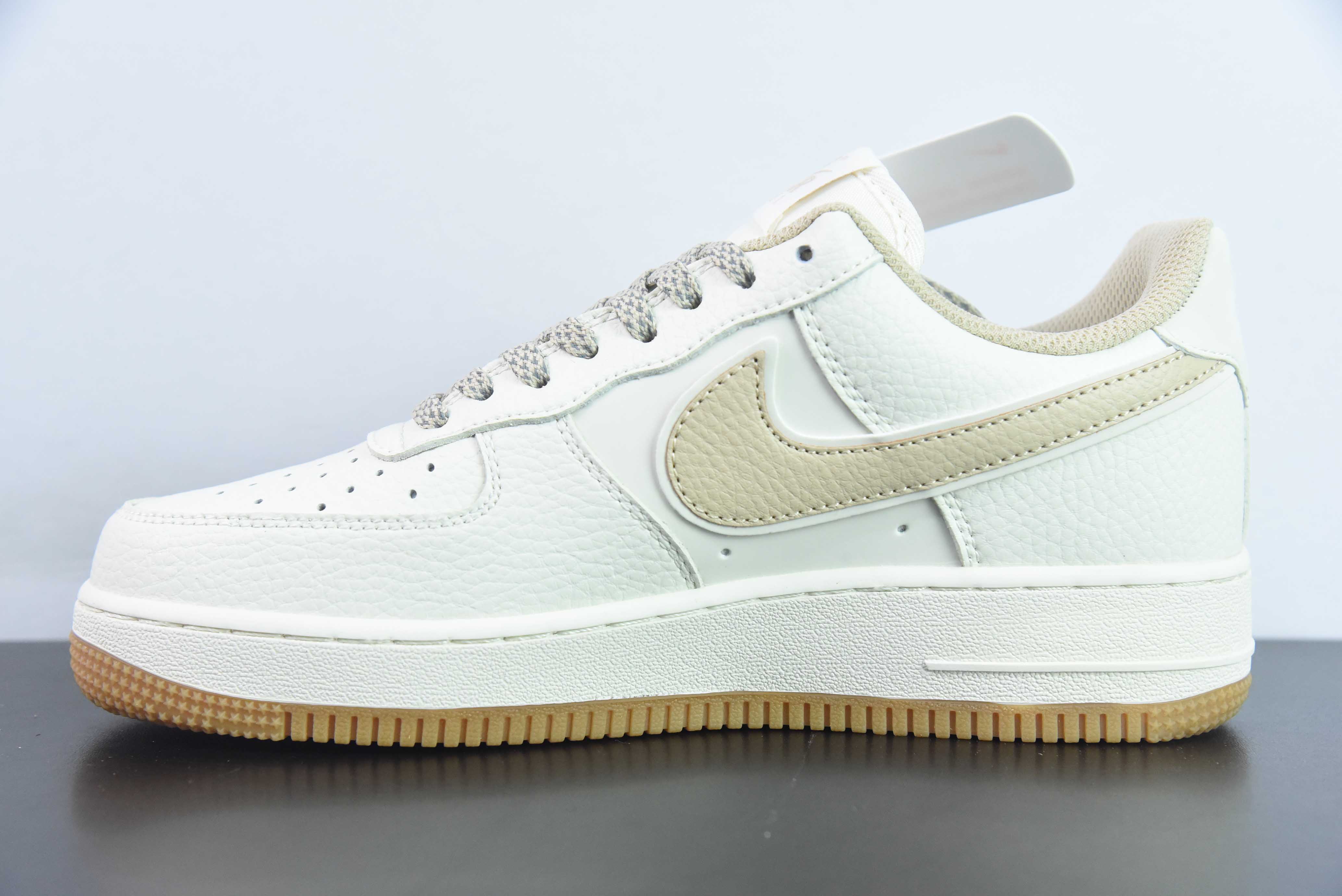 나이키 에어 포스 1 로우 에어 포스 1 로우 탑 운동 캐주얼 보드 슈즈 에어 포스 더블 훅 화이트 카키 아이템: HD1689 105 사이즈: 36-44