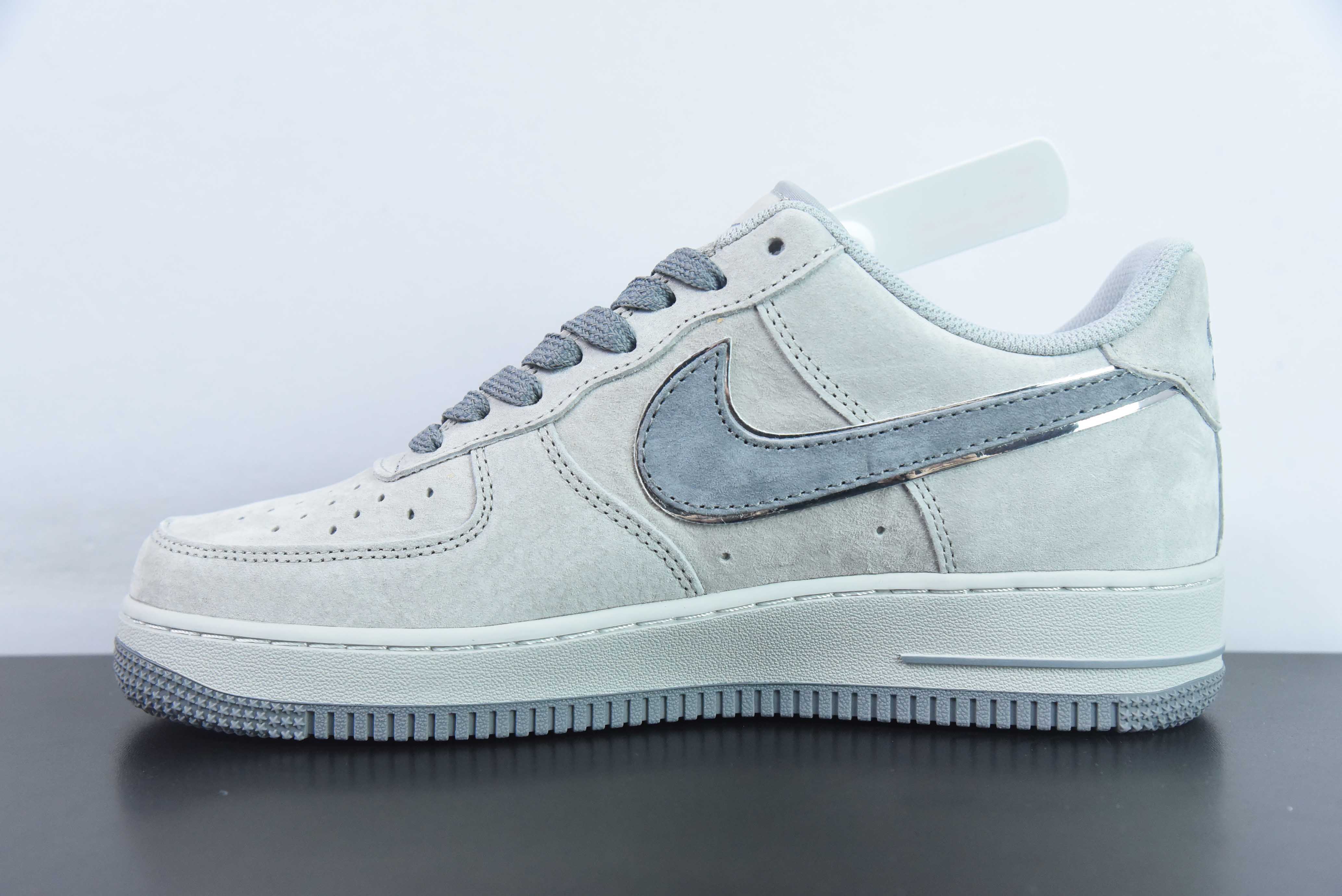 Nk 에어 포스 107 로우 스웨이드 그레이 스몰 후크 디펜딩 챔피언 별이 가득한 하늘 에어 포스 원 로우탑 캐주얼 스니커즈 WW5021-627 사이즈: 36-44