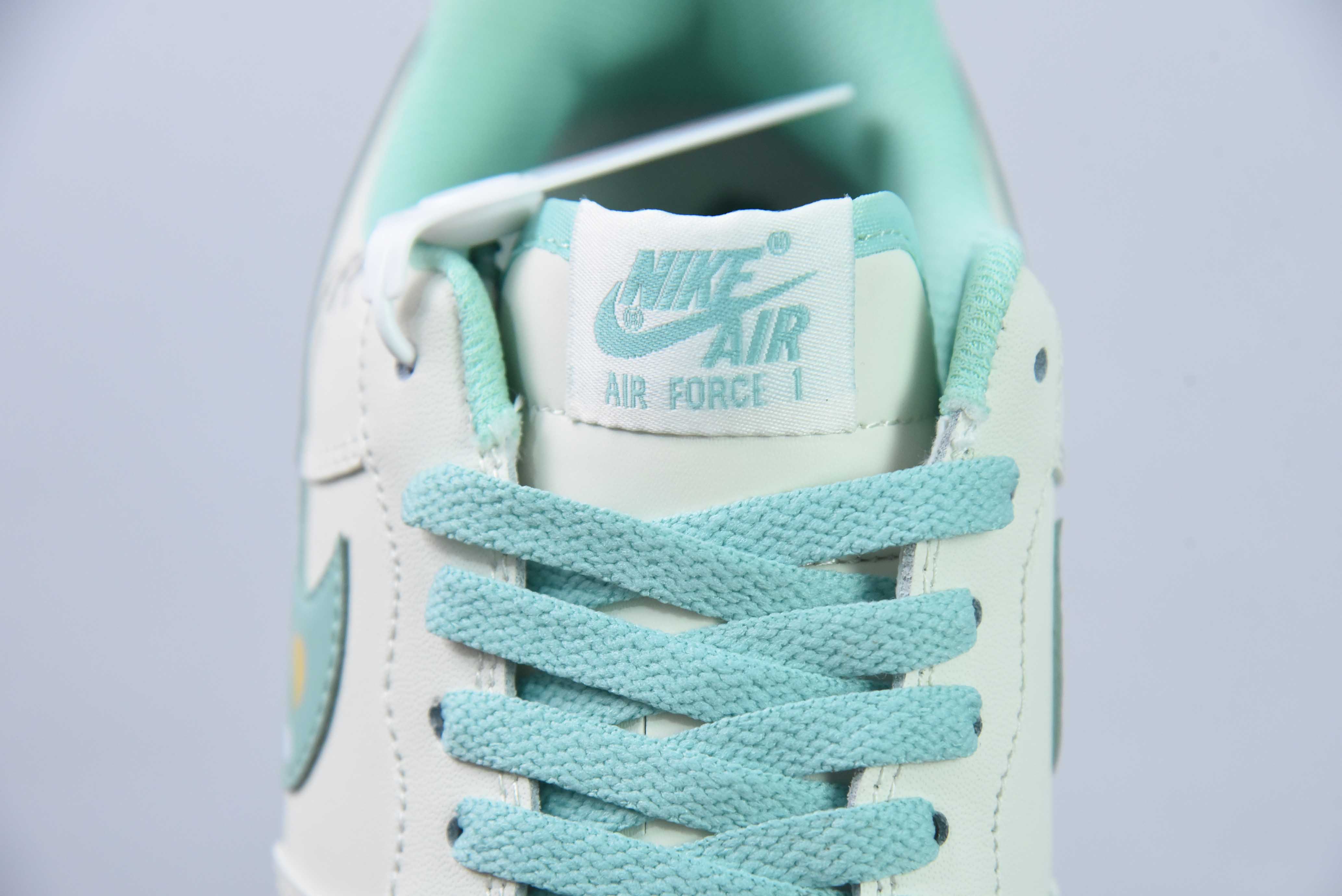 Nk 에어 포스 107 로우 그린 힐