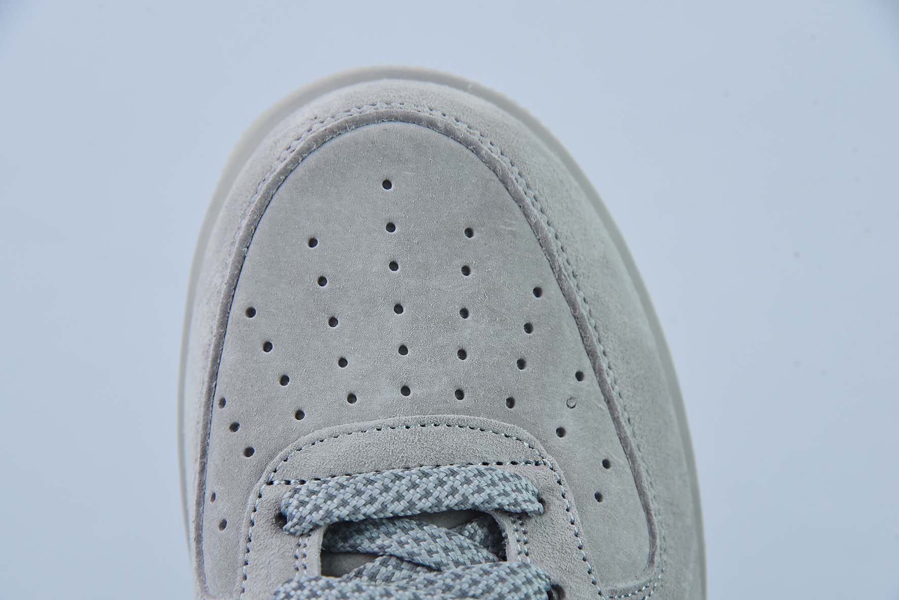 나이키 에어 포스1 미드 x 리닝 챔피언 리닝 챔피언 IV 미드 품목 번호: GB1119-198 사이즈: 36-44