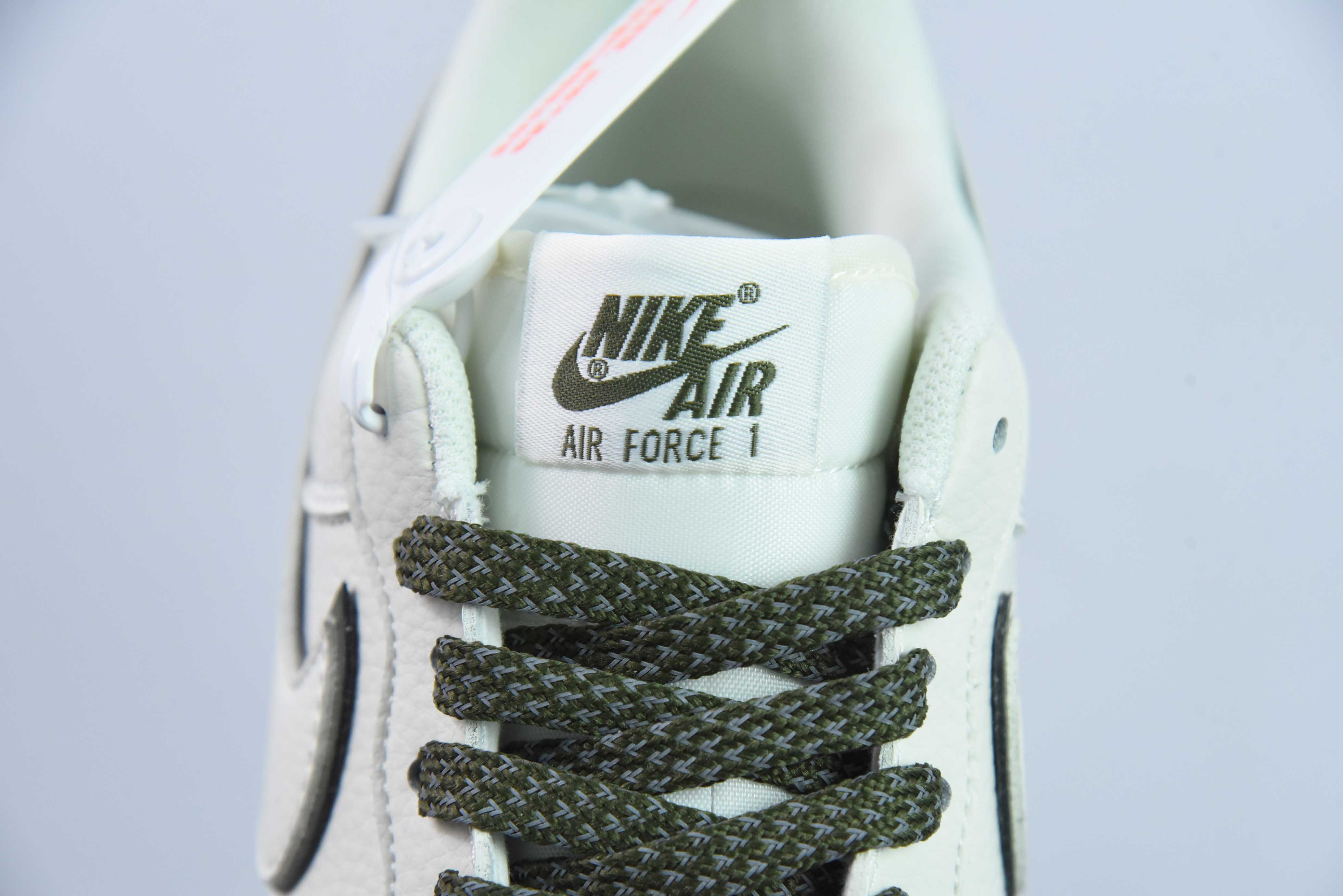 에어 포스 1 07 로우 베이지 그린 에어 포스 1 로우 탑 캐주얼 트레이너 아이템: MJ0319-022 사이즈: 36-44