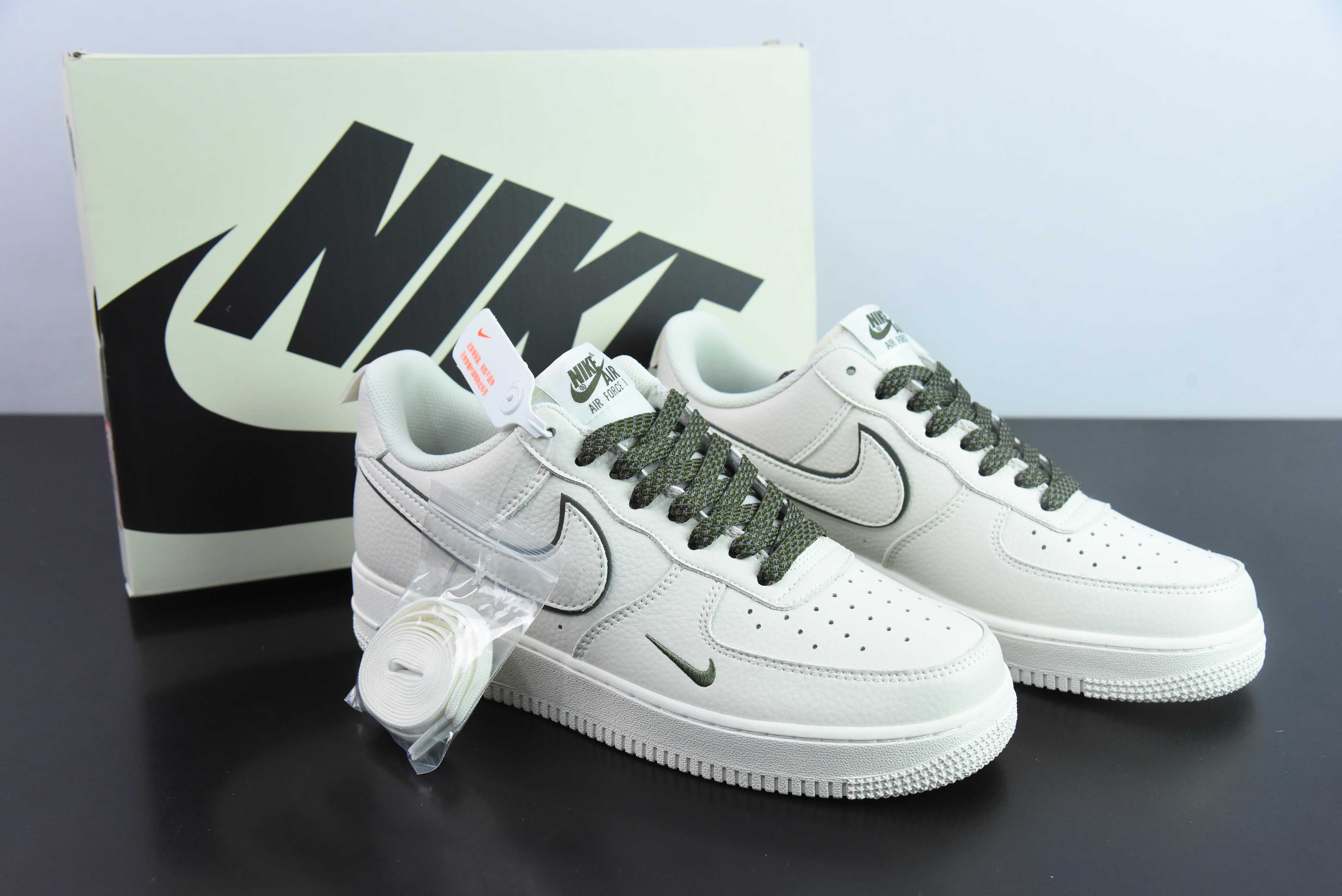 에어 포스 1 07 로우 베이지 그린 에어 포스 1 로우 탑 캐주얼 트레이너 아이템: MJ0319-022 사이즈: 36-44