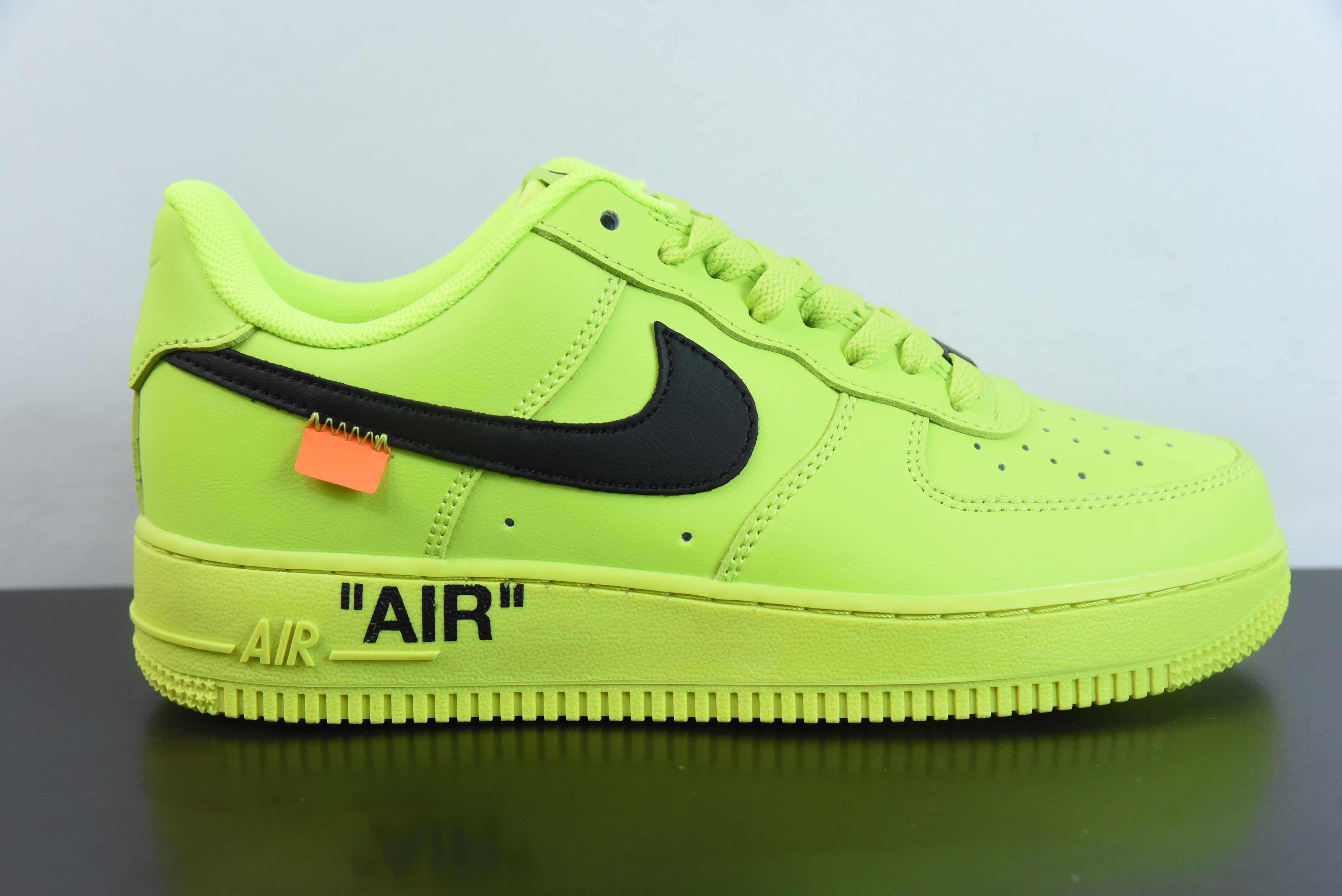 나이키 에어 포스 107 로우 반딧불 그린 반딧불 그린 에어 포스 1 로우 탑 캐주얼 보드 슈즈 아이템 : FA2407-301 사이즈 : 36-44