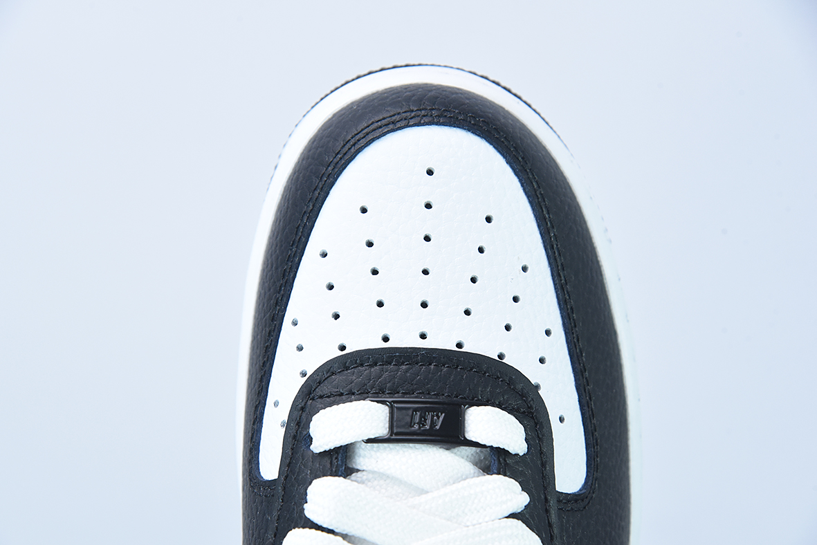 에어 포스 1 07 로우 블랙 / 화이트 / 팬더 에어 포스 원 팬더 스몰 포 훅 DX3115-100 사이즈 : 36-44