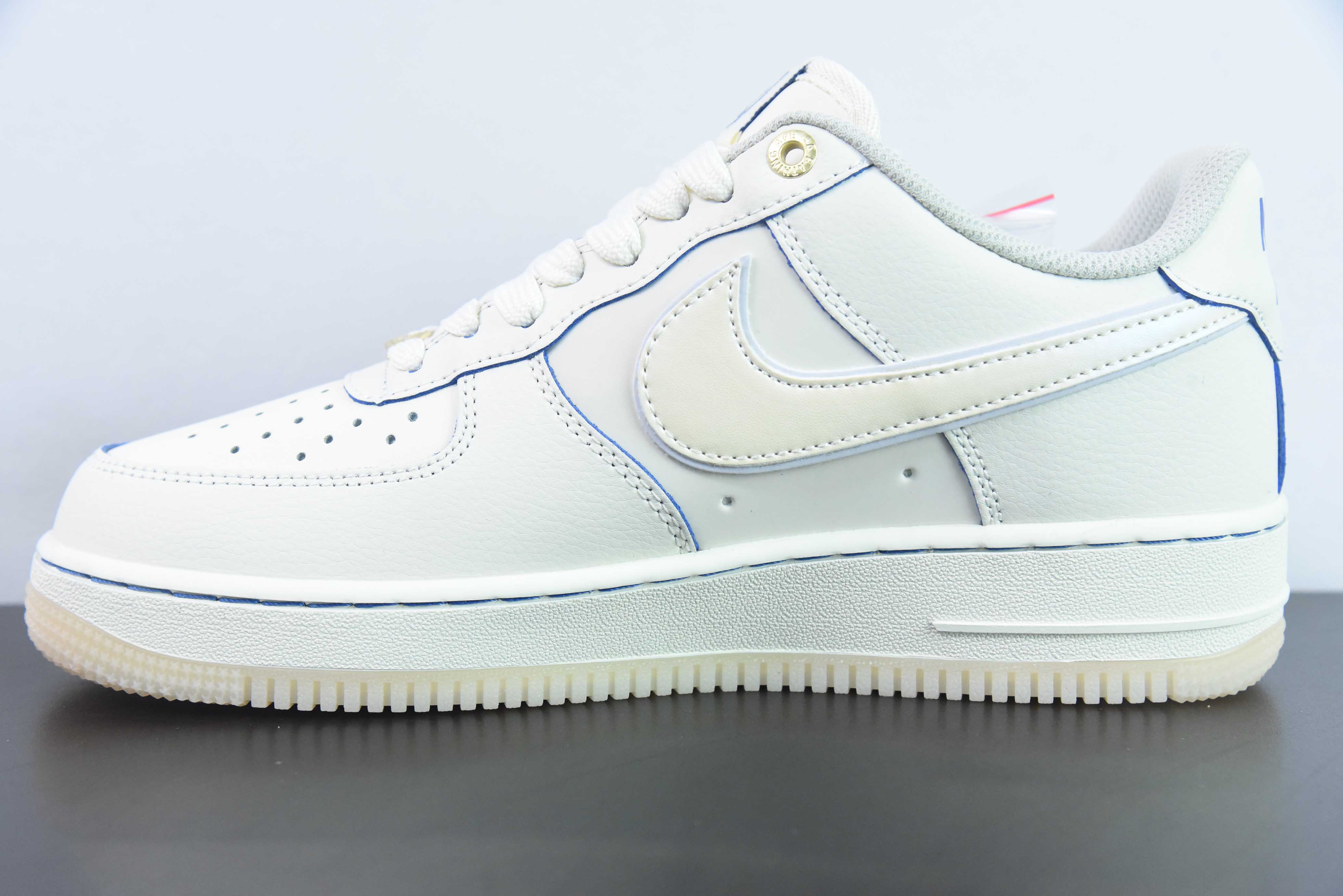 Nk 에어 포스 107 로우 40주년 기념 레트로 에어 포스 원 로우 탑 캐주얼 보드 슈즈 아이템 번호: X-757 사이즈: 36-44