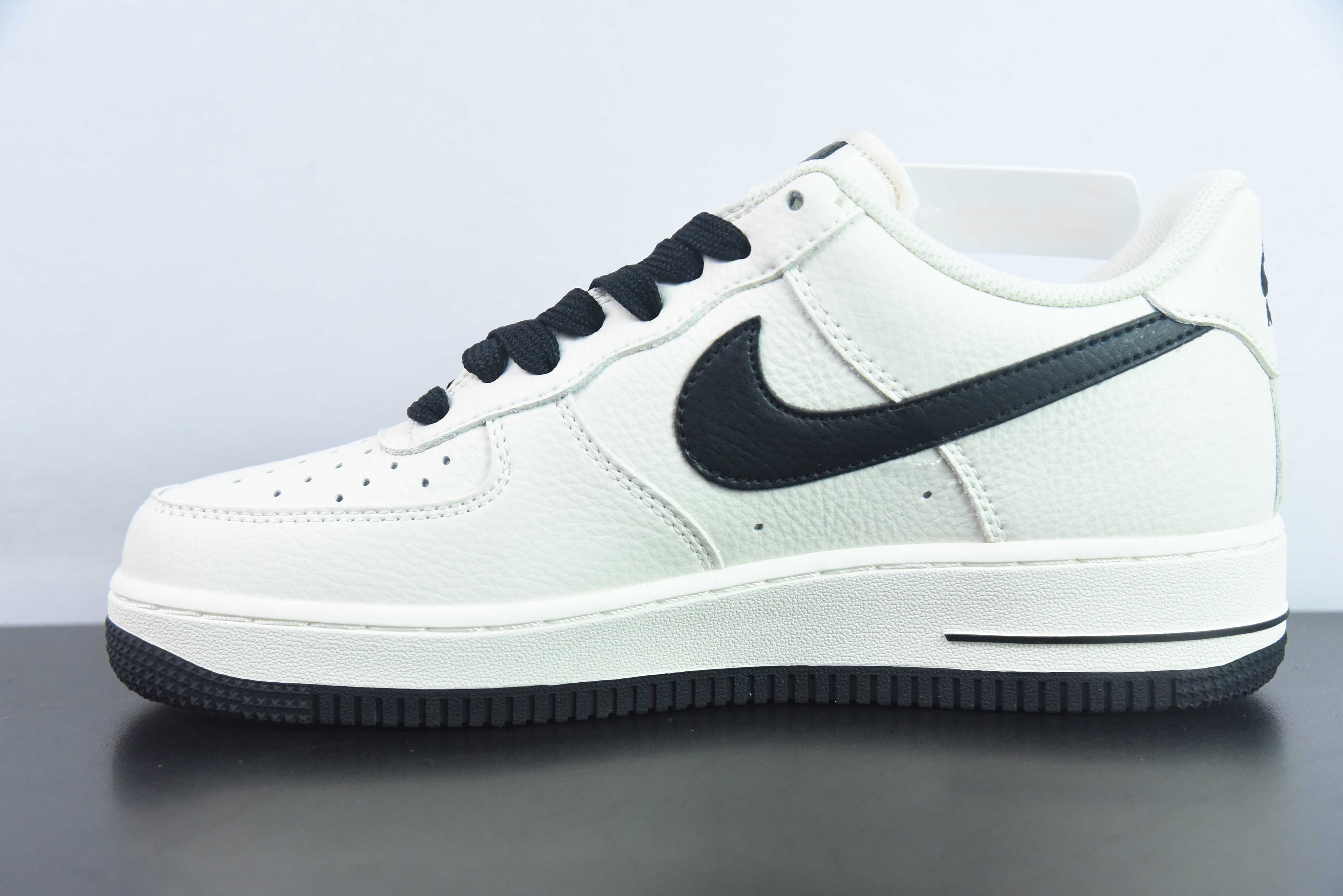 나이키 에어 포스 1 로우 07 × 더 노스페이스 × 슈프림 더 노스페이스 3웨이 조인트 에어 포스 1 로우탑 캐주얼 슈즈 아이템 번호: SU2305-001 사이즈: 36-44