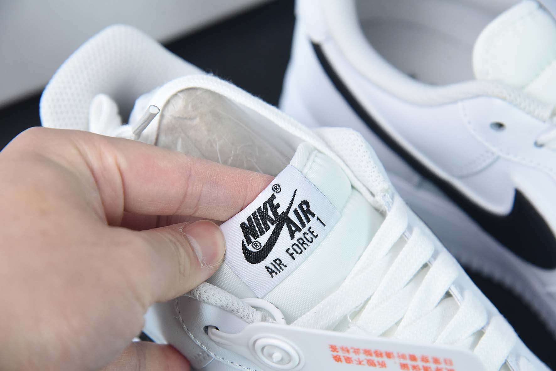 나이키 에어 포스 107 로우 에어 포스 1 로우탑 캐주얼 보드 슈즈 AO2423-101 사이즈: 36 36.5 37.5 38 38.5 39 40 40.5 41 42 42.5 43 44 44.5 45