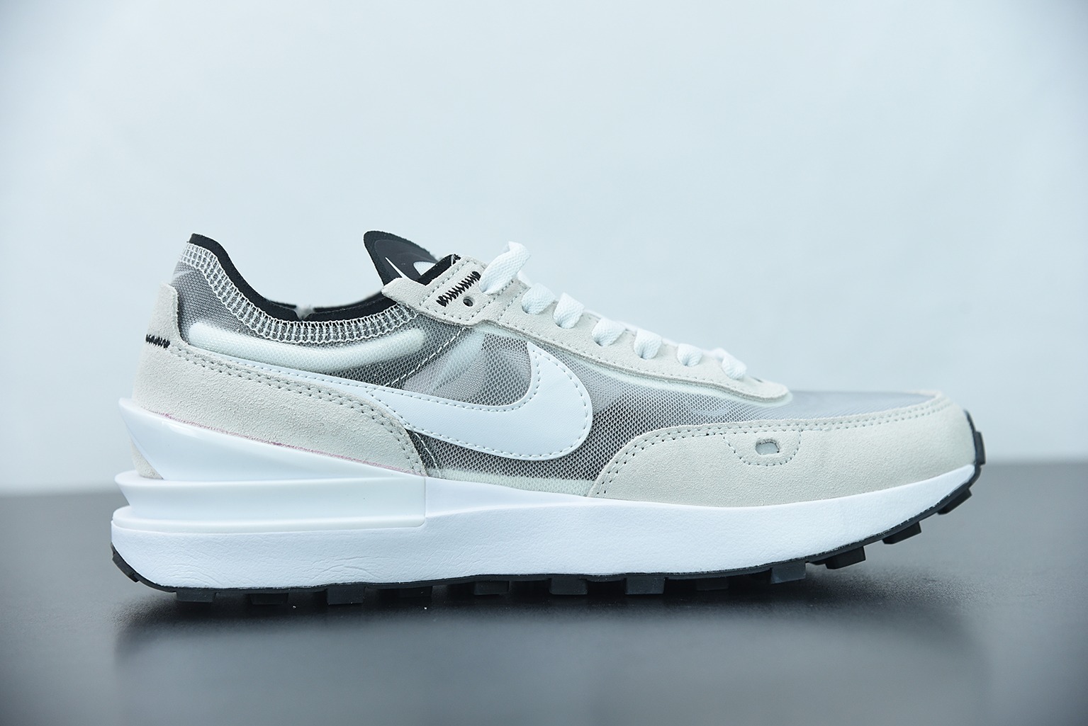 NK 와플 원 서밋 화이트 메쉬 통기성 캐주얼 러닝화 화이트 그레이 아이템: DA7995-100 사이즈: 36-44