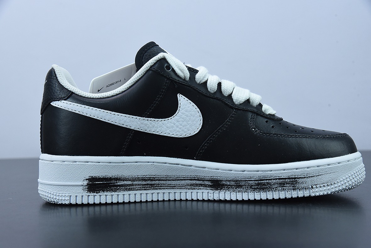피스미너스원 x 엔케이 에어포스 1 파라노이즈 블랙권 공동 브랜드 에어포스 1 로우탑 아이템 번호: AQ3692-001 사이즈: 36-46
