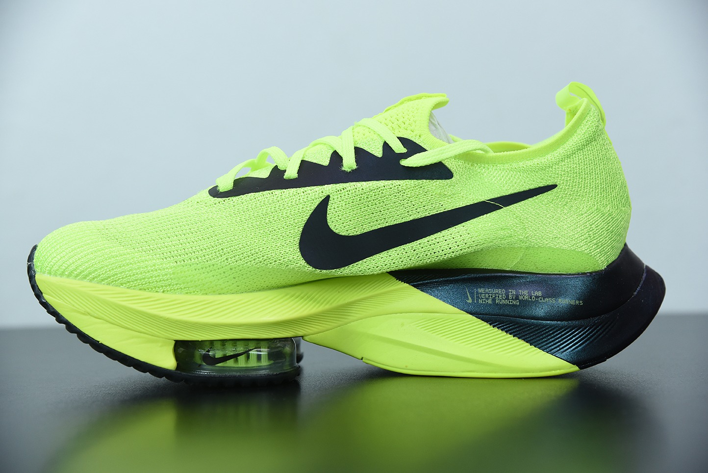 NK 에어 줌 알파 플라이 NEXT % 에어 쿠션 마라톤 블랙 그린 항목 : DC5238-702 크기 : 36-47.5