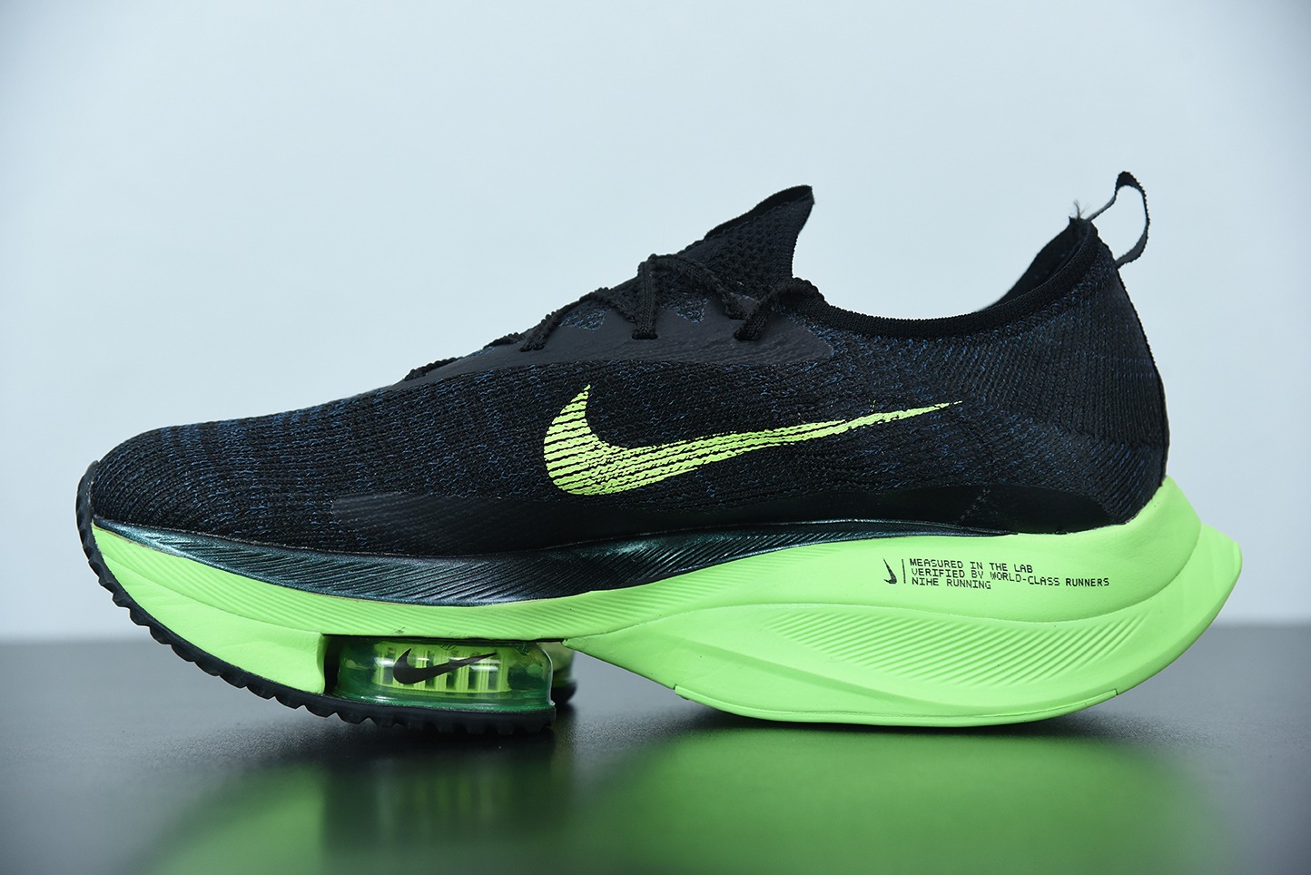 NK 에어 줌 알파플라이 NEXT% 에어 쿠션 마라톤 블랙 그린 품목 번호: CI9925-400 사이즈: 36-47.5