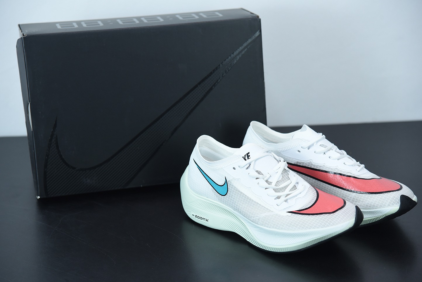 Nk 줌 X 베이퍼플라이 넥스트% 마라톤 반투명 메시 화이트 핑크 아이템 번호: AO4568-168 사이즈: 36-44