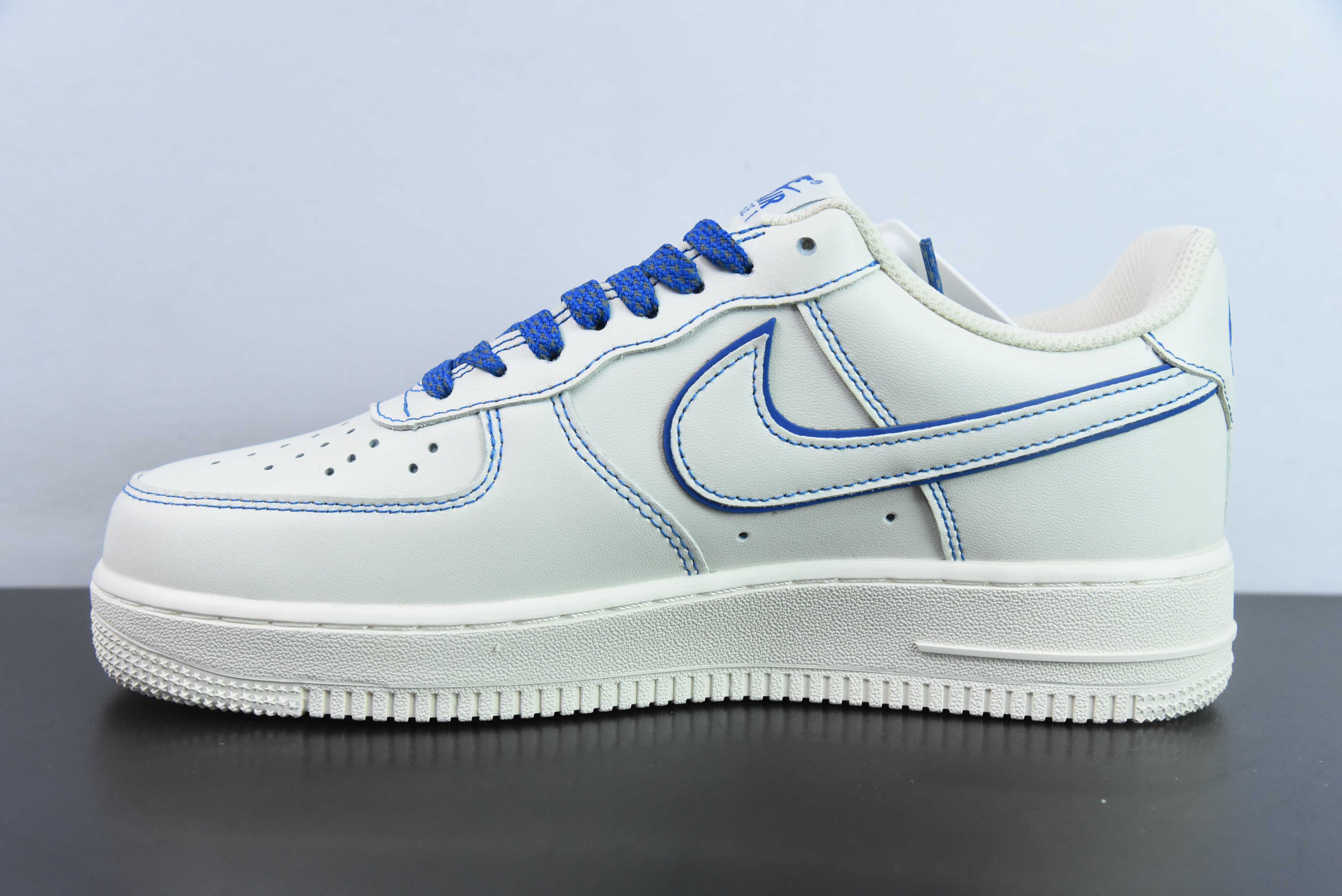 나이키 에어 포스 1 AF1 에어 포스 1 / 로우탑 화이트 및 블루 라인 품목 번호: 315122-404 사이즈: 36-44