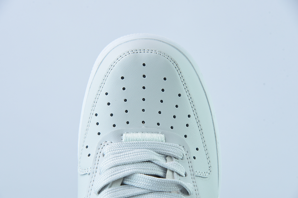 나이키 에어 포스 1 로우 그레이 및 그린 더블 후크 해체 에어 포스 원 로우탑 스포츠 및 레저 백 보드 슈즈 아이템: DM0573-001 사이즈: 36-44