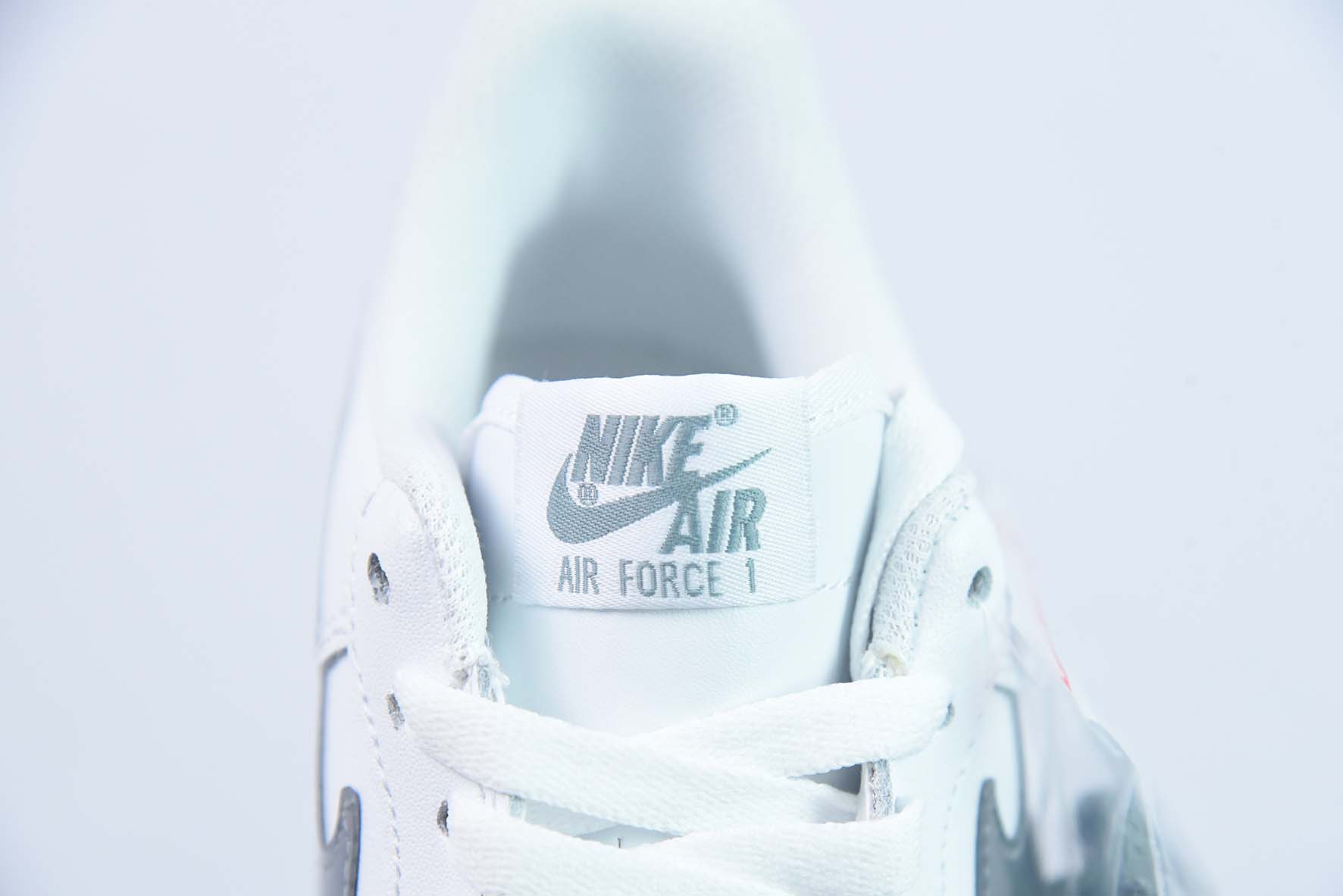 나이키 에어 포스 1 로우 07 그라데이션 그레이 로우탑 에어 포스 1 캐주얼 보드숏 아이템: CO3363-365 사이즈: 36-44