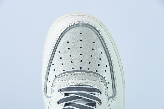 나이키 에어 포스 1 로우 에어 포스 1 3M 리플렉티브 아이템 번호: BQ8228-366 사이즈: 36-44