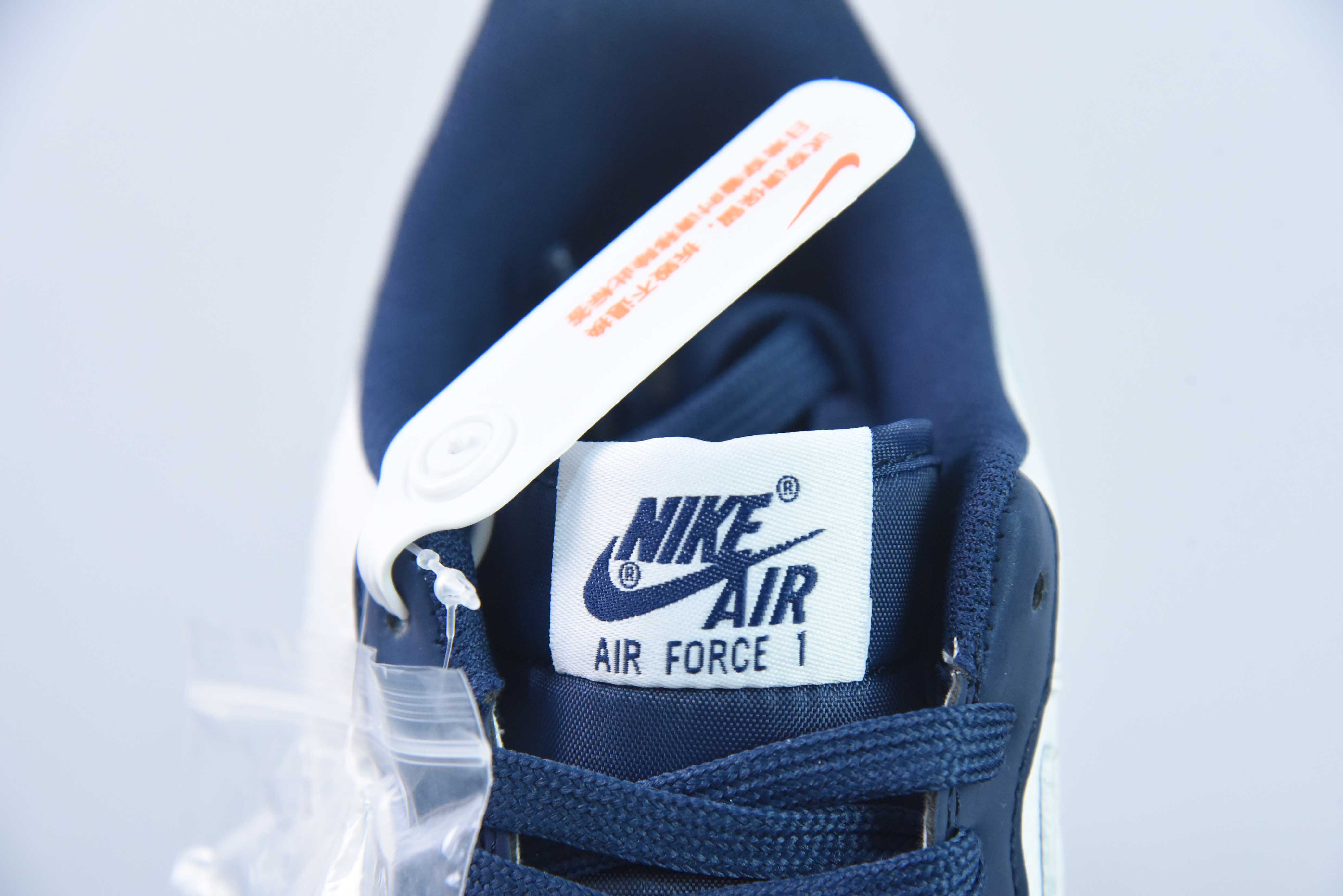 프래그먼트 디자인 x Nk 에어 포스 107 로우 라이트닝 후지와라 히로시 공동 브랜드 화이트 네이비 클래식 에어 포스 1 로우탑 캐주얼 스니커즈 아이템 번호: TT0801-606 사이즈: 36-44