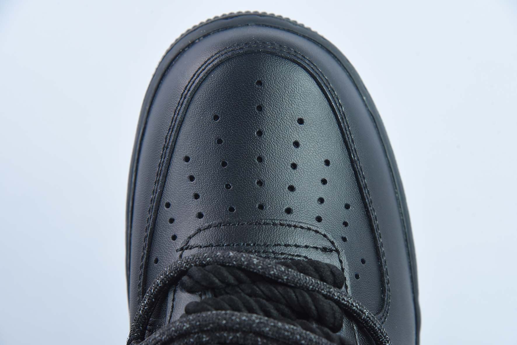 나이키 바이 유 에어 포스 107 로우 레트로 SP 에어 포스 원 올 블랙 나이츠 레이스 업 로우 탑 아이템 번호: CV1724-001 사이즈: 36-44