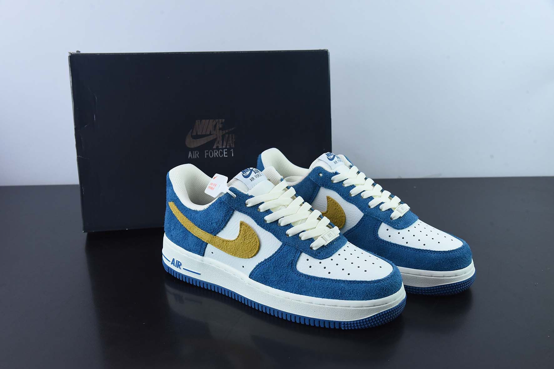 나이키 에어 포스 1 로우 07 스웨이드 블루 옐로우 공식 아이템: BQ8988 103K 사이즈: 36-44