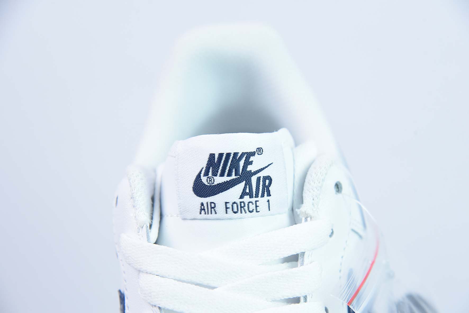 나이키 바이 유 에어 포스 107 로우 레트로 SP 에어 포스 원 가죽 화이트 네이비 그라데이션 후크 CO3363-366 사이즈: 36-44 