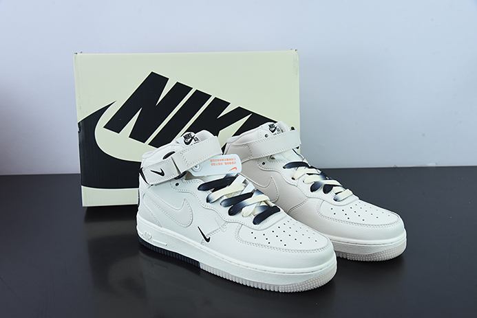 에어 포스 1 07 미드 스트링 라벨 화이트 및 블랙 스몰 후크 에어 포스 1 미드 탑 NT2969-013 사이즈: 36-44