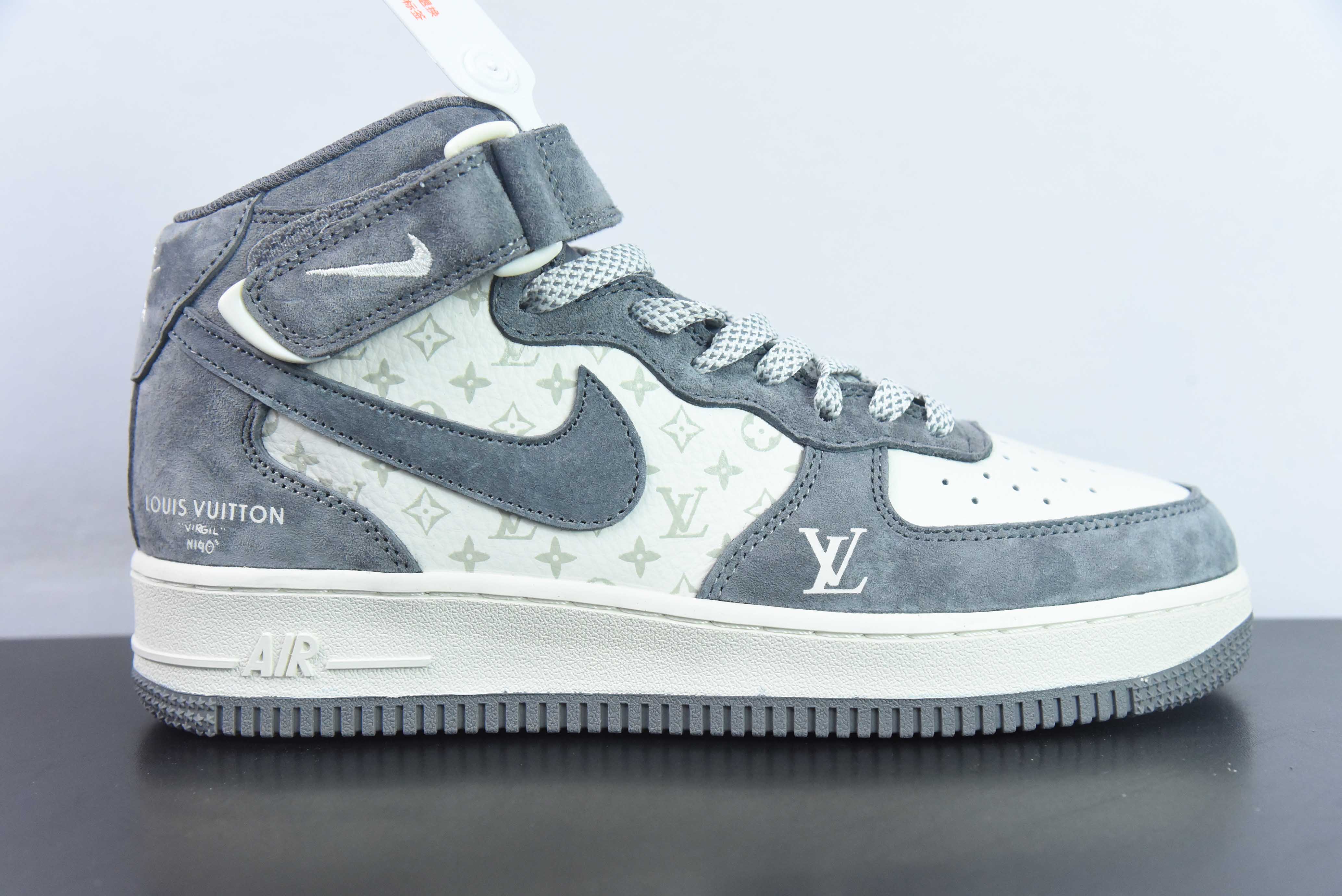 NK 에어 포스 1 미드 에어 포스 1 미드탑 하이탑 캐주얼 트레이너 제품 번호: DV9988-200 사이즈: 36-44