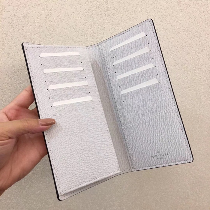  Louis Vuitton 루이비통 브라짜 월릿 M67823