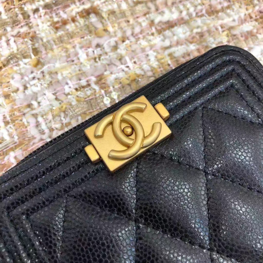 Chanel 샤넬 캐비어 보이 지퍼 카드지갑