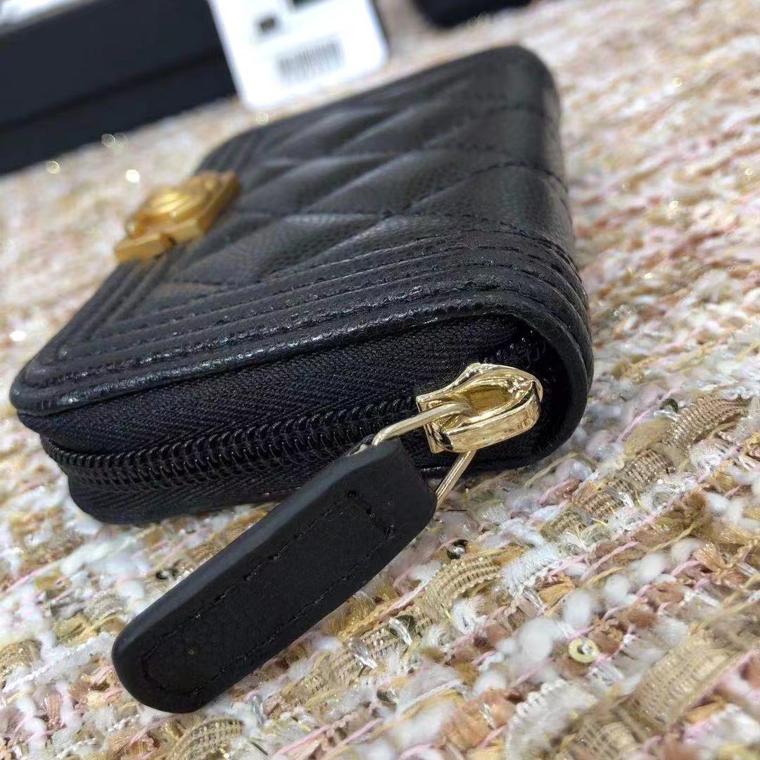 Chanel 샤넬 캐비어 보이 지퍼 카드지갑