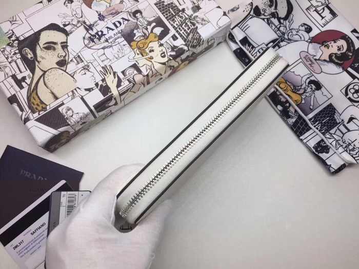 Prada Saffiano Mens Zip Round Wallet, 2ML317 - 프라다 2020 사피아노 지퍼 라운드 장지갑,PRAW0152,20CM.화이트,네이비