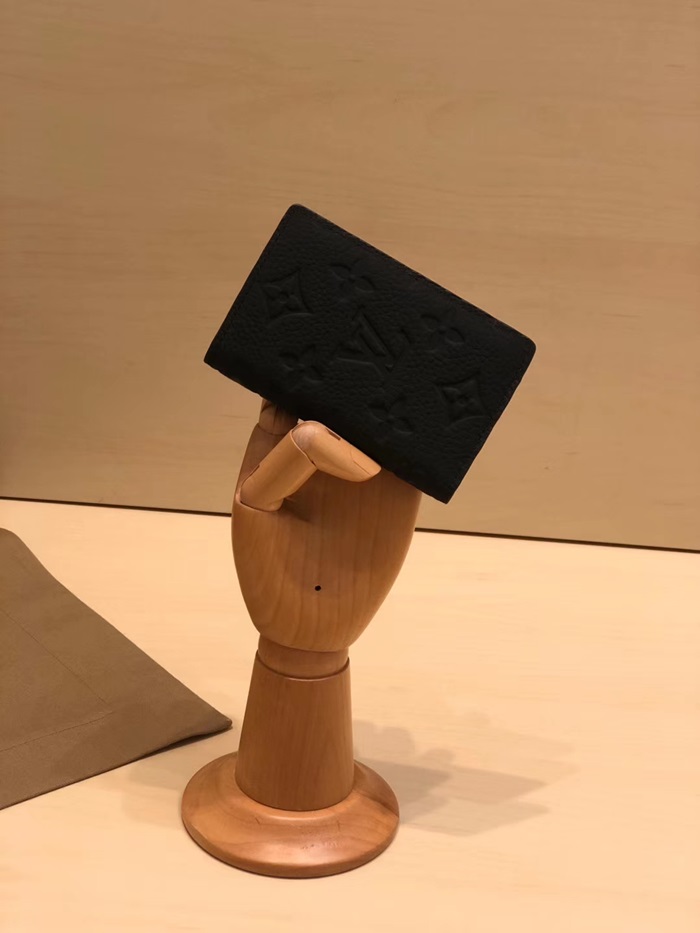 25위 LOUIS VUITTON 루이비통 남여공용 카드 퍼스 앙프렝뜨 LOUW0392,블랙