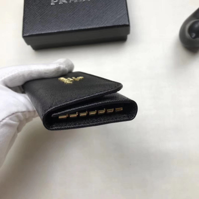 Prada 프라다 남여공용 사피아노 메탈로고 키월렛
