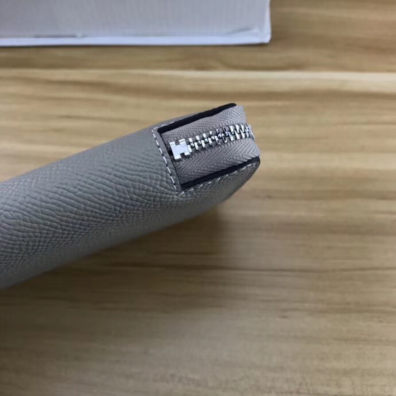  Hermes 에르메스 여성용 소가죽 장지갑 그레이