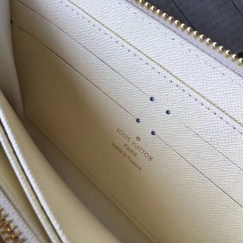  Louis Vuitton 2020 여성용 다미에 지피월릿