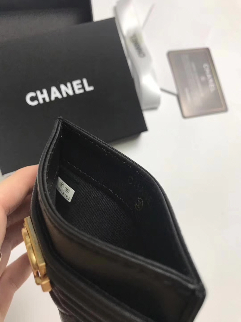 Chanel 2020 여성용 보이 퀄팅 카드홀더 금장,은장