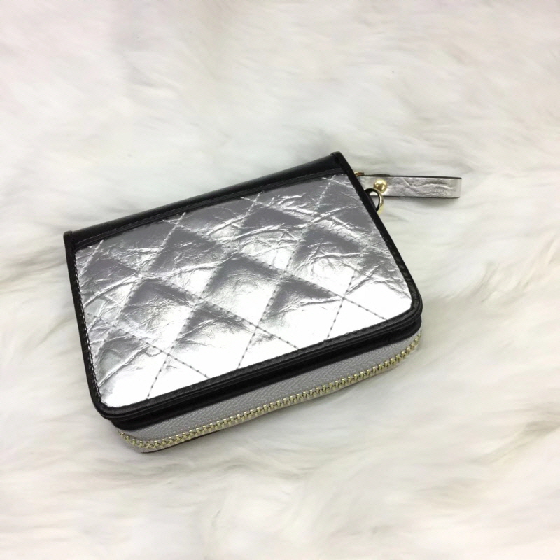 Chanel 2020 여성용 스트랩 퀄팅 반지갑 2가지색상