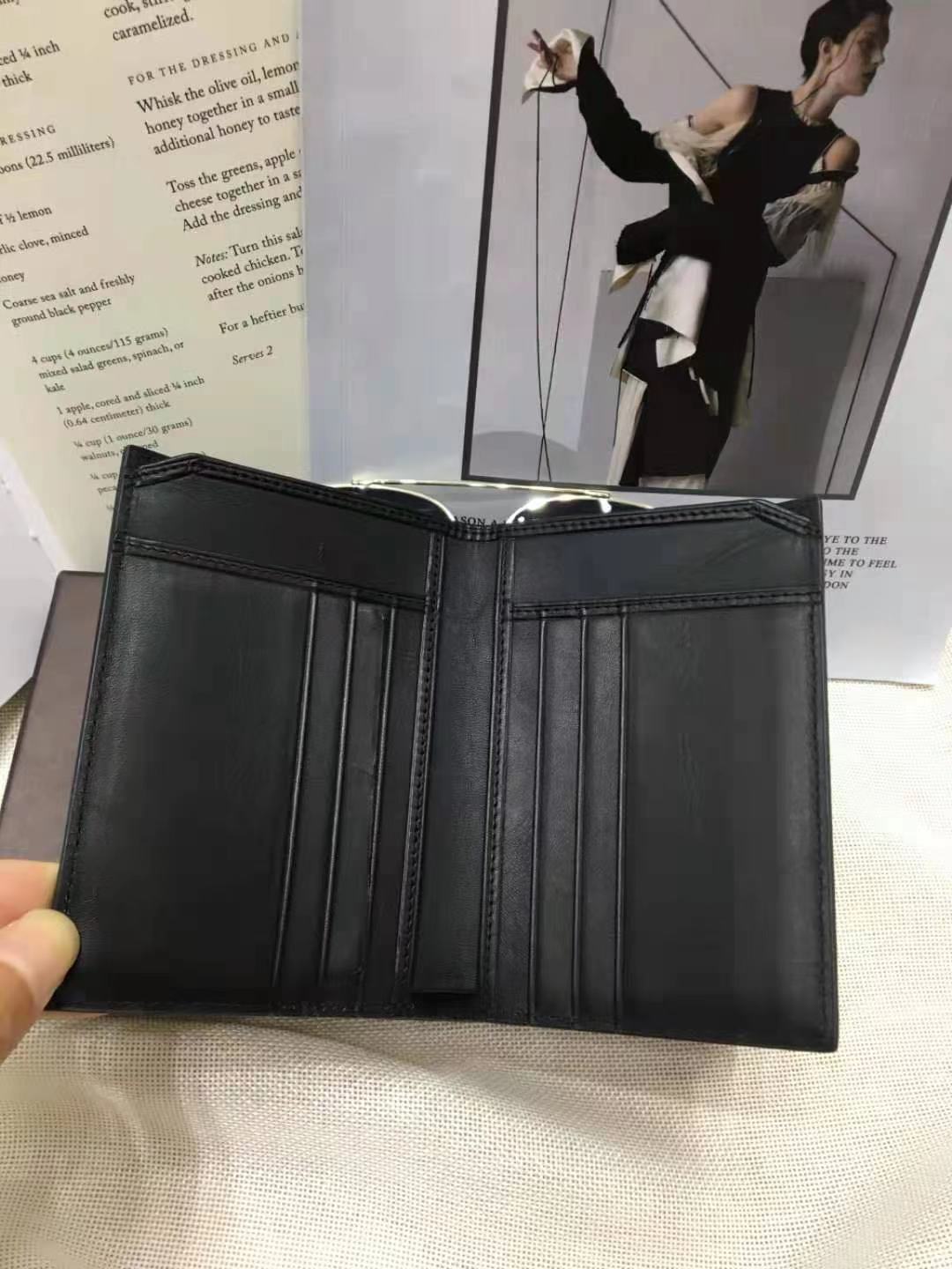 [BOTTEGA VENETA]보테가베네타 인트레치아토 VN 폴더 반지갑