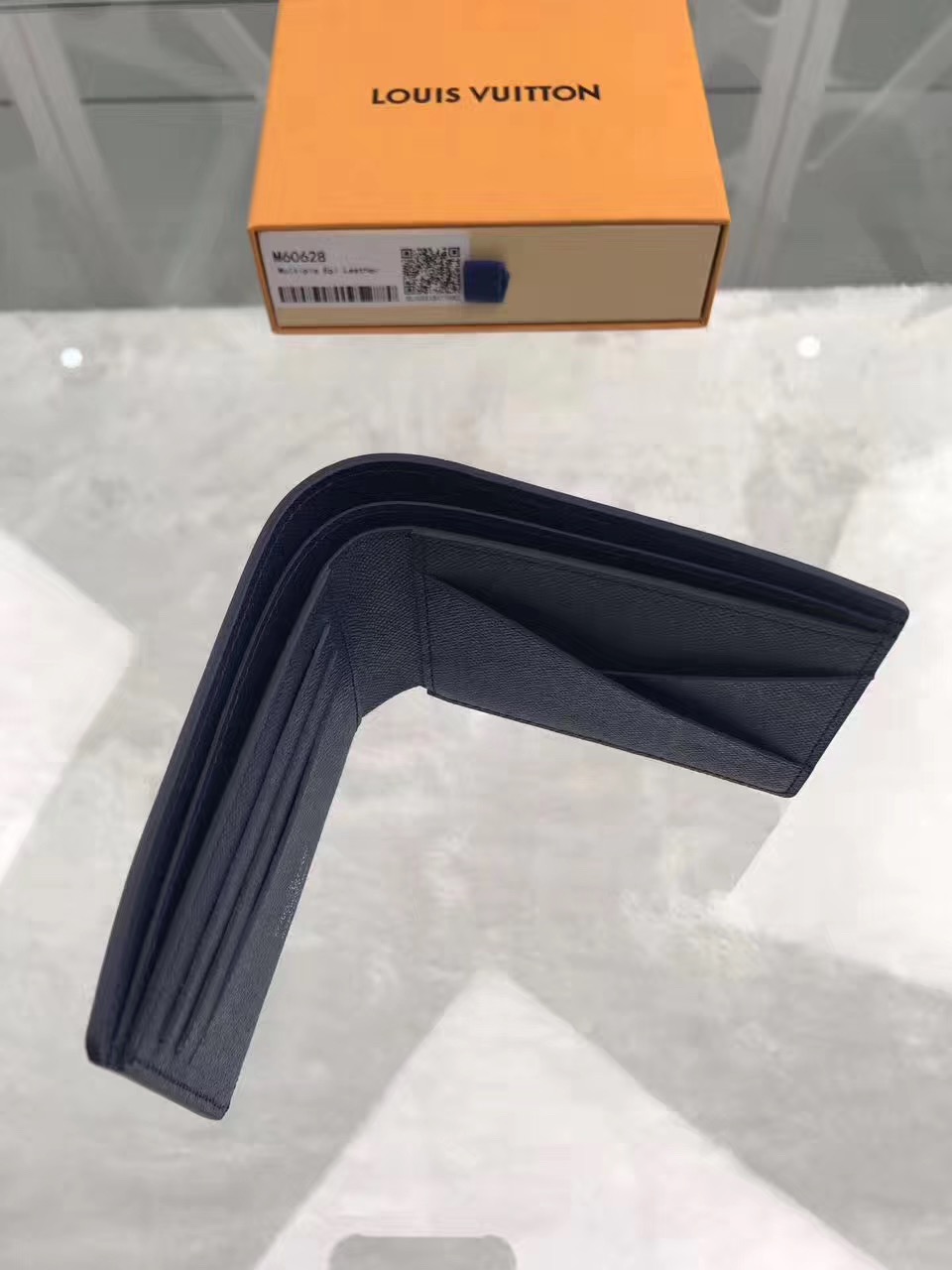  LOUIS VUITTON 루이비통 에삐 반지갑 M60628