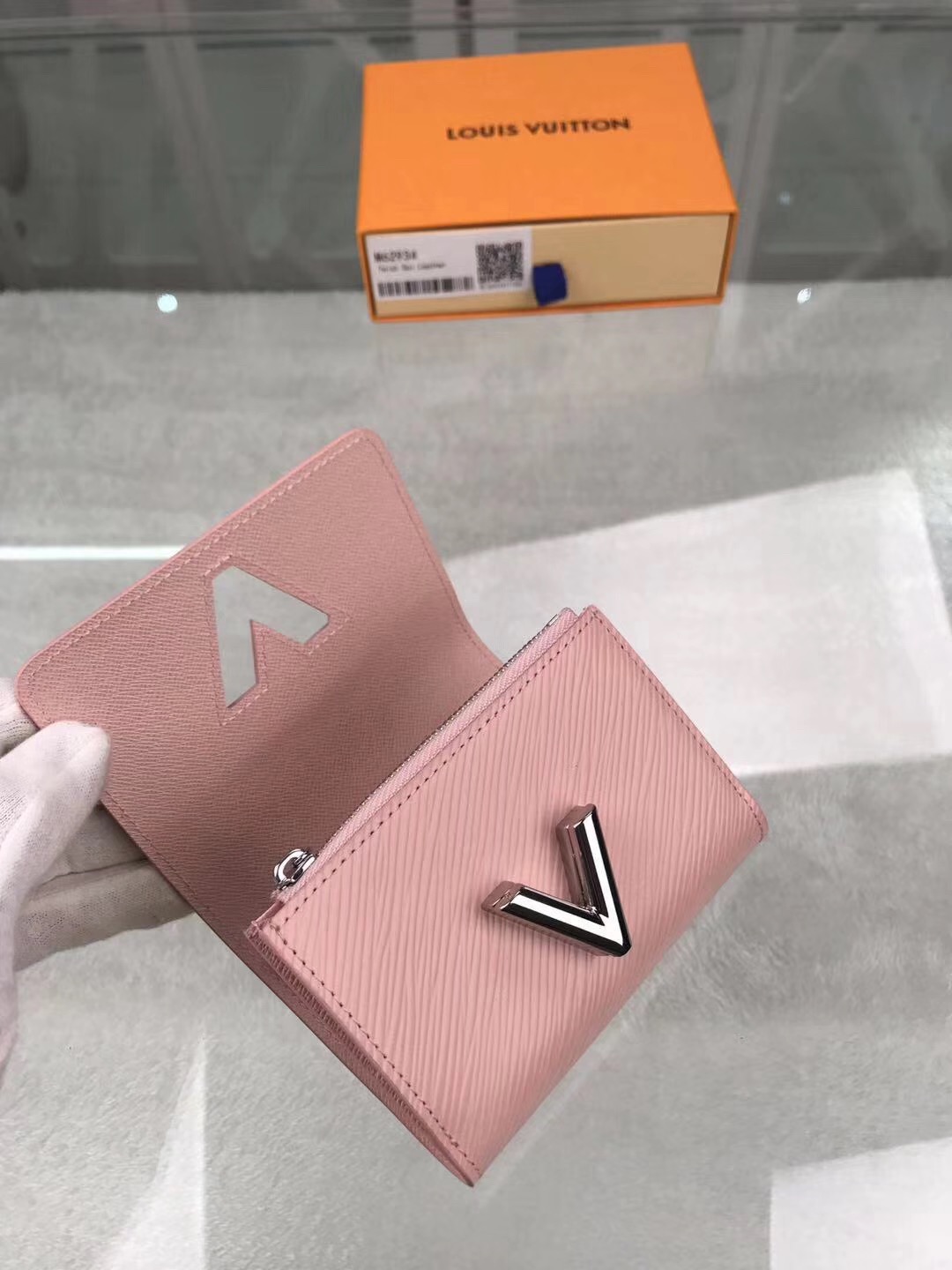  Louis Vuitton 루이비통 신상 M62934