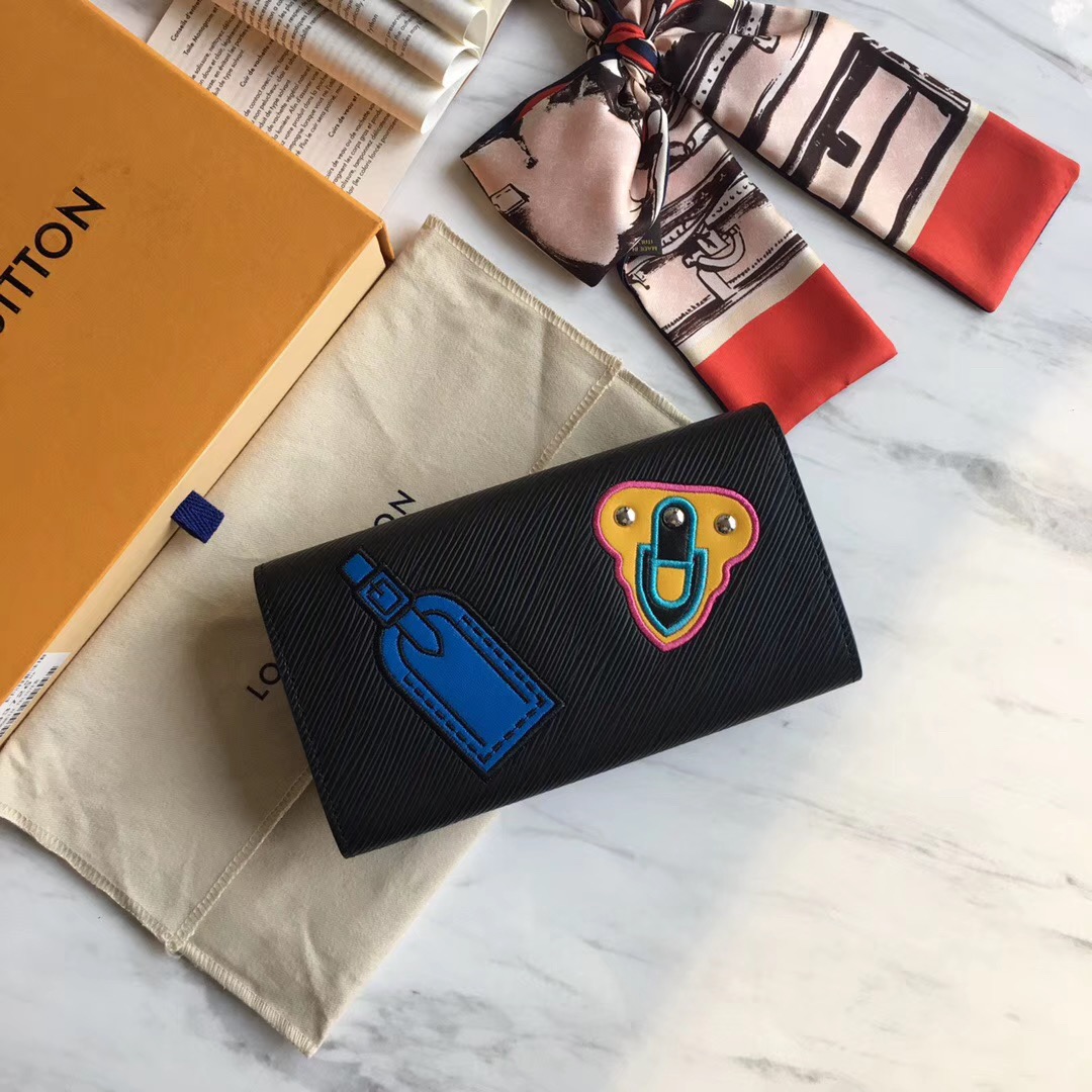 루이비통 트위스트 지갑봄신상 M63456