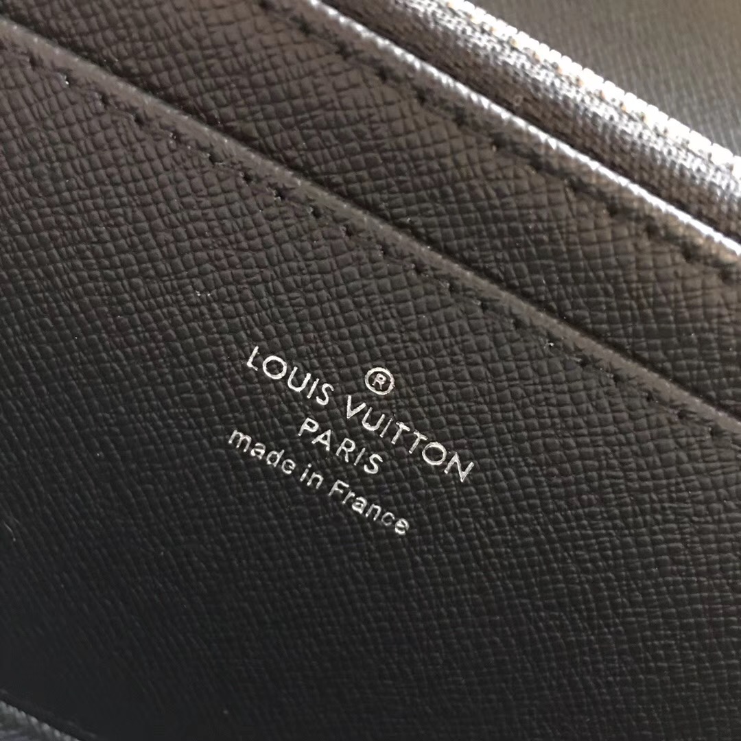 루이비통 트위스트 지갑봄신상 M63456