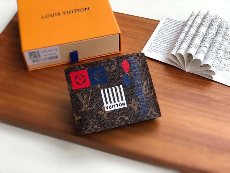  Louis Vuitton 루이비통 반지갑 M67819