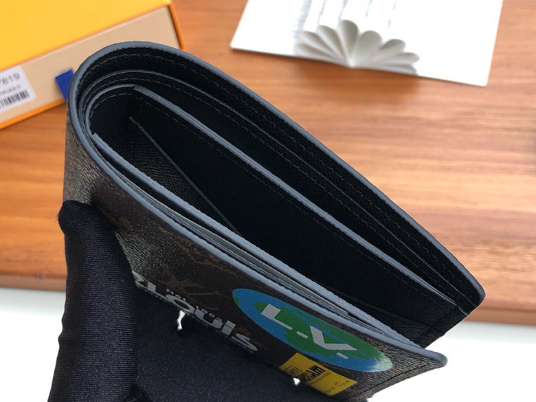  Louis Vuitton 루이비통 반지갑 M67819