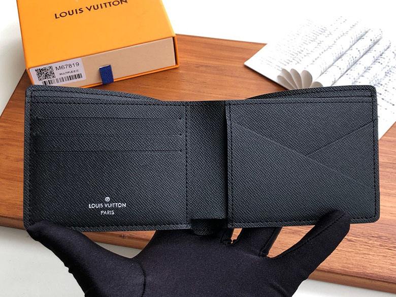  Louis Vuitton 루이비통 반지갑 M67819