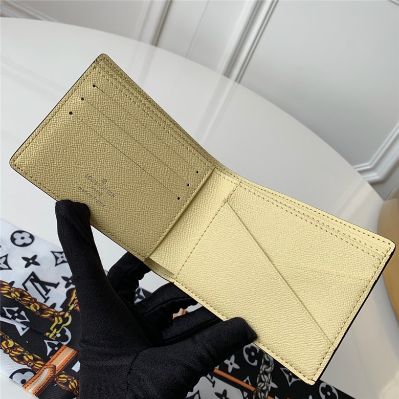 루이비통 모노그램 반지갑 M60896 신상