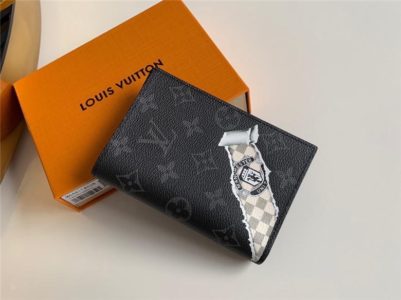 루이비통 여권지갑 M64411-1 신상