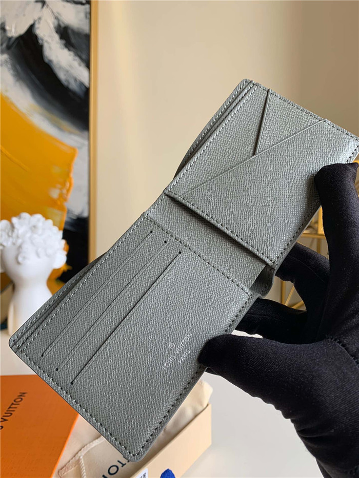 루이비통 멀티플 반지갑 M60302 2020/신상