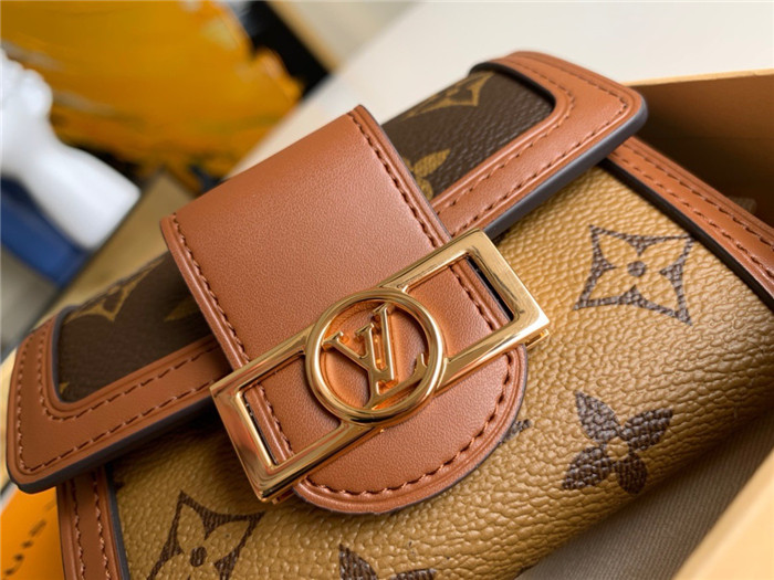 9위 LOUIS VUITTON 루이비통 도핀 지갑 M68725
