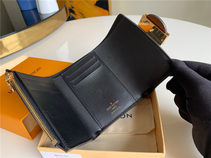 9위 LOUIS VUITTON 루이비통 도핀 지갑 M68725